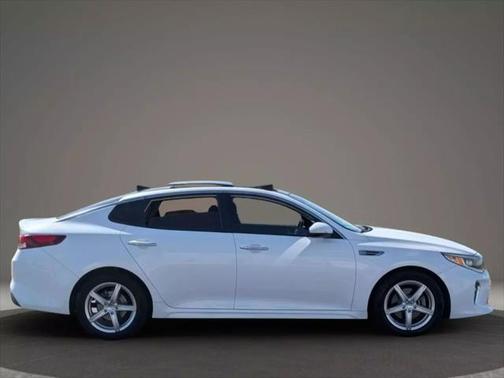 2018 Kia Optima S