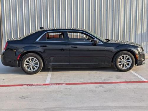 2015 Chrysler 300 Limited
