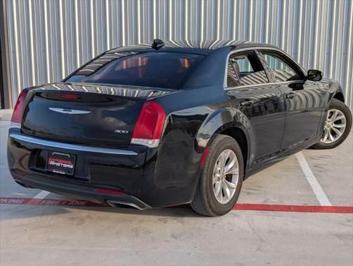 2015 Chrysler 300 Limited