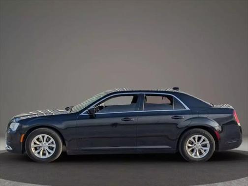 2015 Chrysler 300 Limited