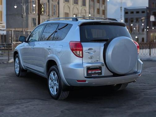 2007 Toyota RAV4 Sport