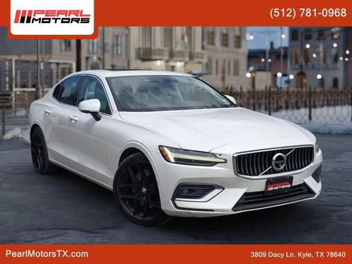 Crystal White Metallic 2021 Volvo S60 T5
