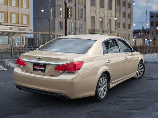 Gold 2011 Toyota Avalon Limited