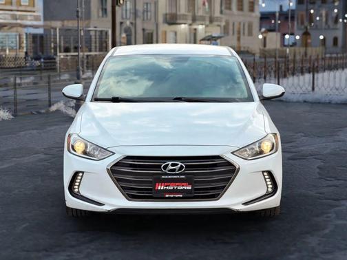 2017 Hyundai ELANTRA Limited