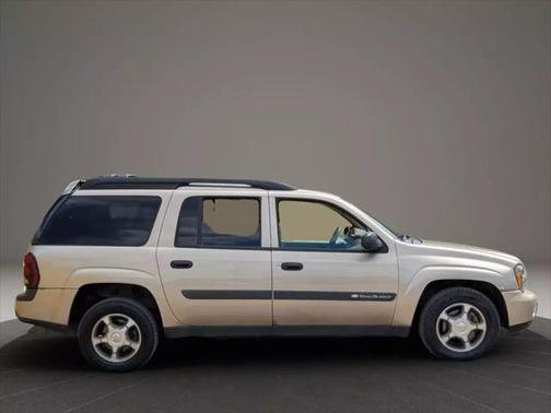2004 Chevrolet TrailBlazer EXT LS