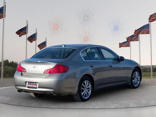 2009 INFINITI G37x Base