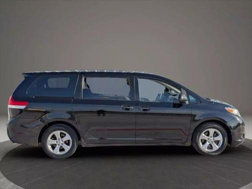 2014 Toyota Sienna L