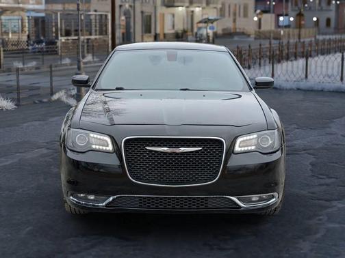 2020 Chrysler 300 S