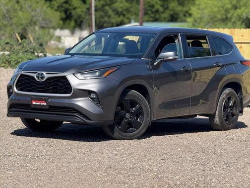 2021 Toyota Highlander LE