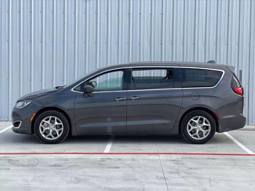 2019 Chrysler Pacifica Touring Plus