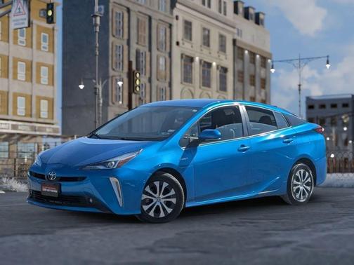 2022 Toyota Prius LE