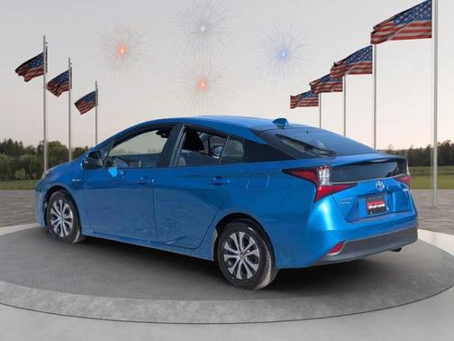 2022 Toyota Prius LE