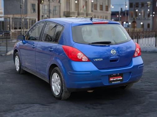 2012 Nissan Versa 1.8 S