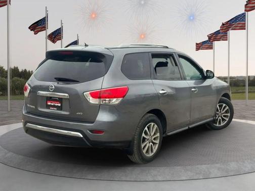 2015 Nissan Pathfinder S