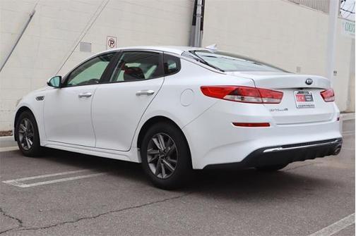 Photo 3 of 29 of 2020 Kia Optima LX