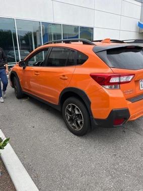 Photo 5 of 11 of 2019 Subaru Crosstrek 2.0i Premium
