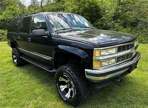 1999 Chevrolet Suburban K1500 LT