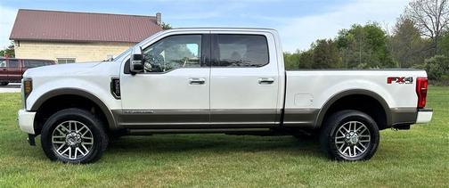 White 2019 Ford F-350 King Ranch