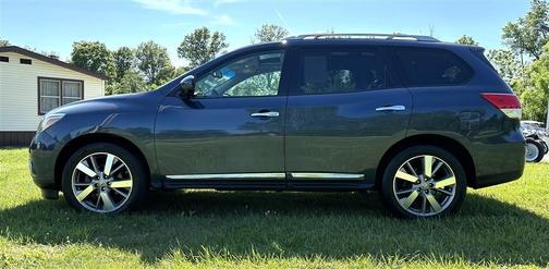 Arctic Blue Metallic 2016 Nissan Pathfinder Platinum