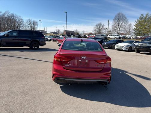 2018 Hyundai ELANTRA Sport