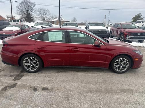 2023 Hyundai SONATA SEL