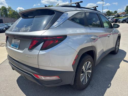 Silver 2024 Hyundai TUCSON Hybrid Blue