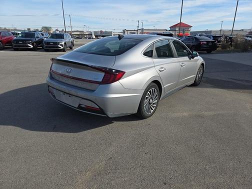 2023 Hyundai SONATA Hybrid Limited