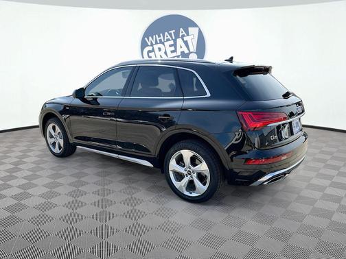 2022 Audi Q5 45 S line Premium Plus