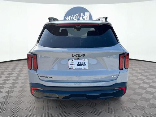 Wolf Gray 2026 Kia Sorento SX