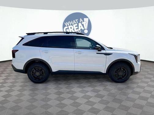 Glacial White Pearl 2025 Kia Sorento SX