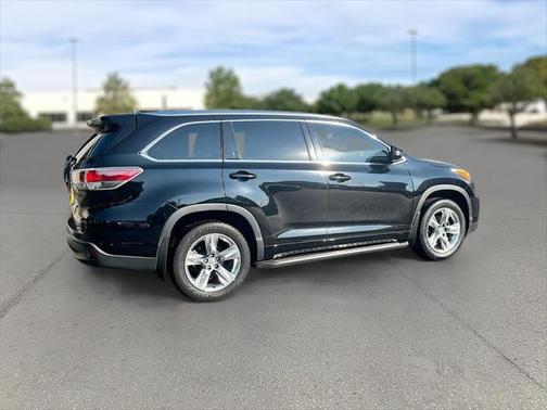 2014 Toyota Highlander Limited Platinum