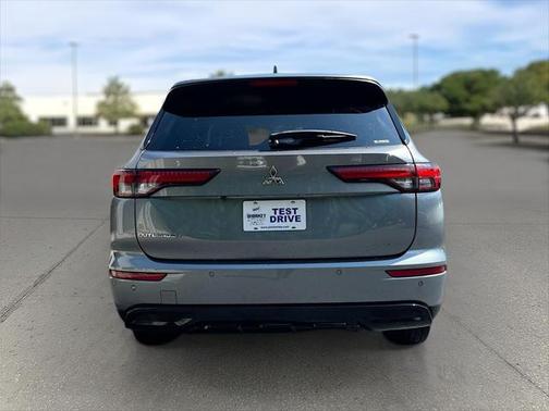 2022 Mitsubishi Outlander Black Edition S-AWC