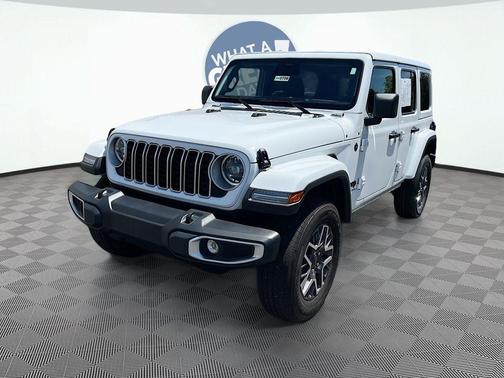 Bright White Clearcoat 2025 Jeep Wrangler 4-Door Sahara 4x4