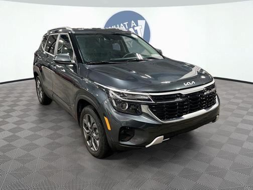 Gravity Gray 2024 Kia Seltos S