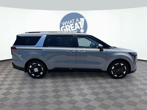 Ceramic Silver 2026 Kia Carnival EX