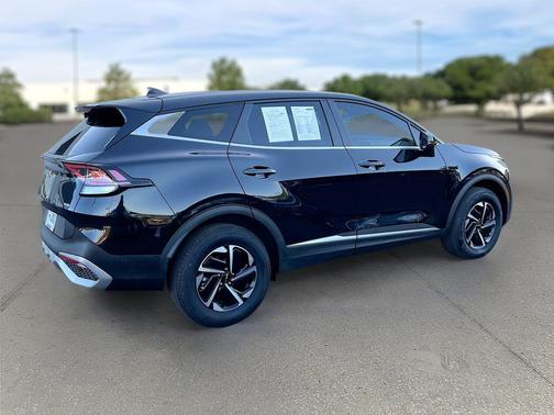 2024 Kia Sportage Hybrid LX