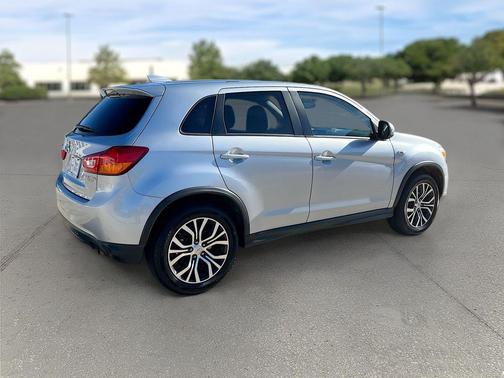 2017 Mitsubishi Outlander Sport 2.0 ES