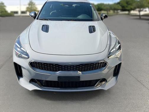 2022 Kia Stinger GT-Line