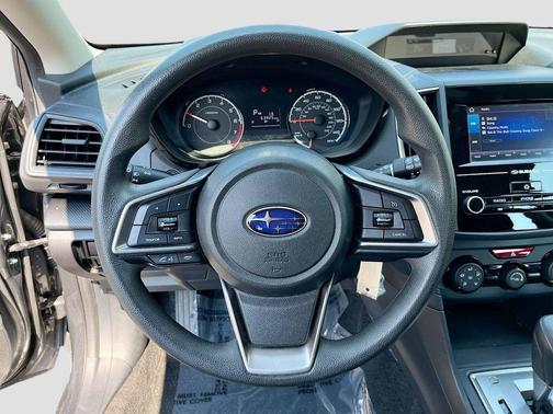 2019 Subaru Impreza 2.0i