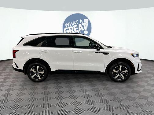 Glacial White Pearl 2023 Kia Sorento EX