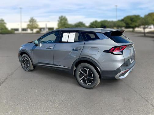 2023 Kia Sportage Hybrid LX