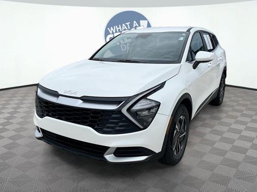Snow White Pearl 2023 Kia Sportage Hybrid LX