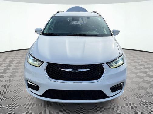 2021 Chrysler Pacifica Touring