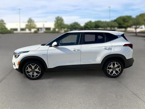 2022 Kia Seltos EX