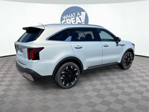 Ivory Silver 2026 Kia Sorento SX