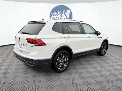 2024 Volkswagen Tiguan 2.0T SE 4MOTION
