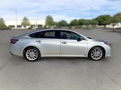 2014 Toyota Avalon 