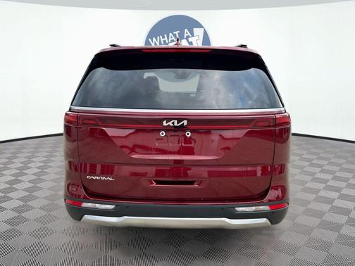 2023 Kia Carnival SX
