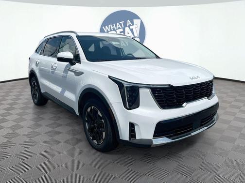 Glacial White Pearl 2024 Kia Sorento S