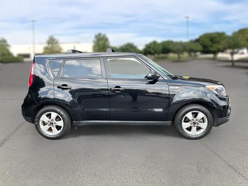 2017 Kia Soul Base